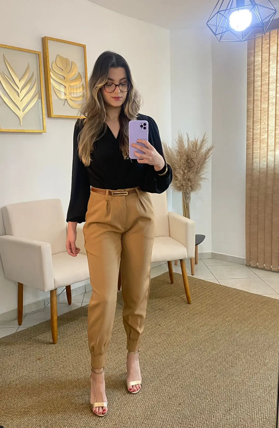 Calça Cenoura em alfaiataria